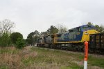 CSX 7339 heads northbound 